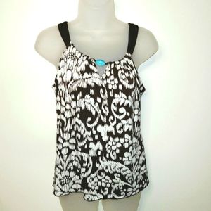Iz Byer Sleeveless Top Floral Print Bead accent Women's Large Black White